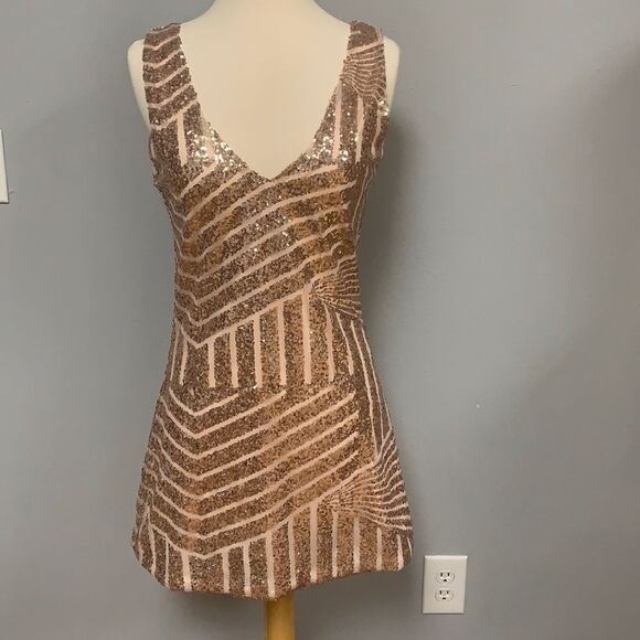 Pink Rose Gold Sequin Holiday Dress Size Small Medium - Picture 3 of 8